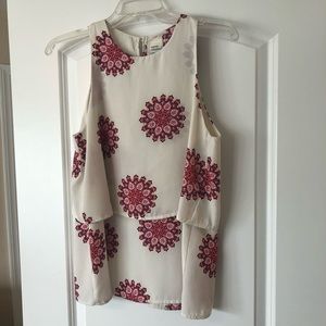 Sleeveless boutique top S